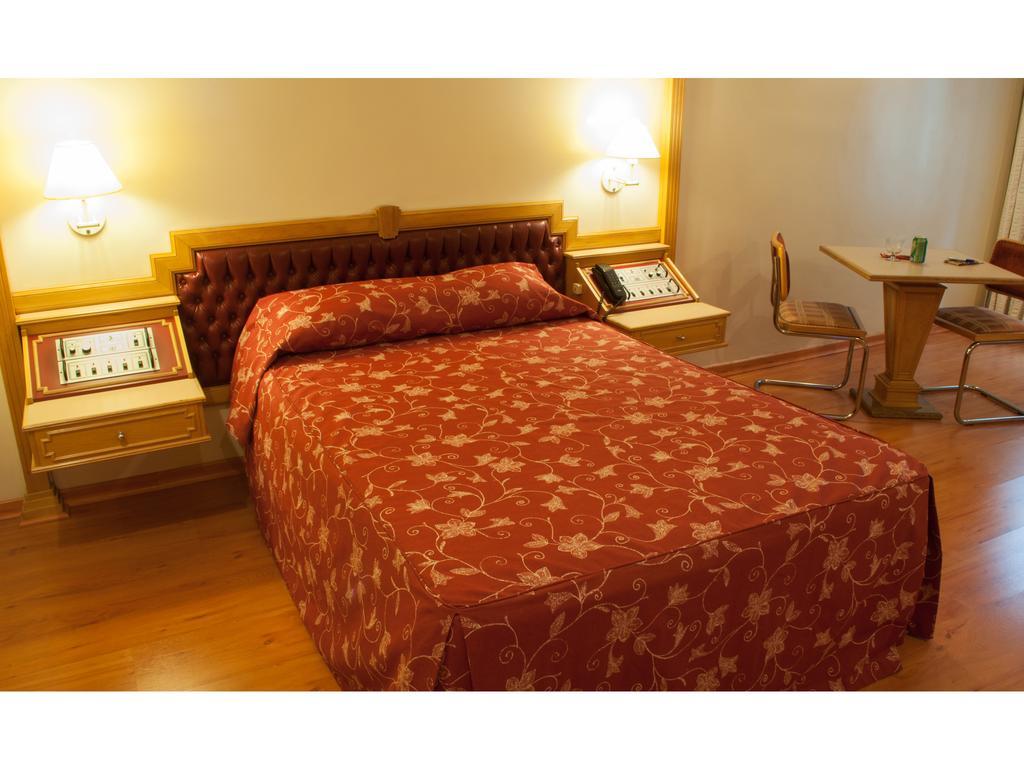 King Hotel Sao Paulo Room photo
